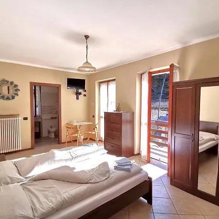 Bed and breakfast Manuebbasta 3*